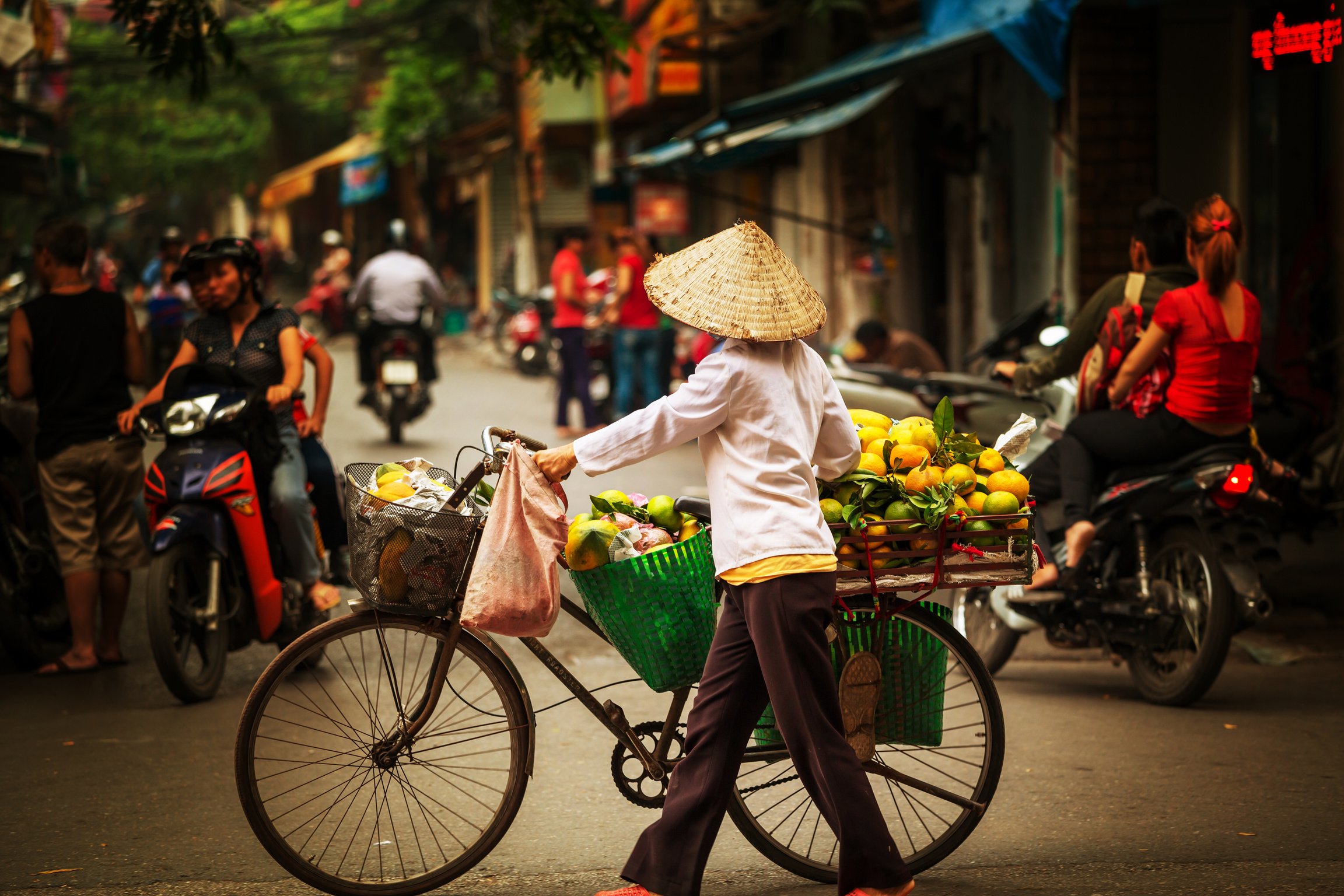 Vietnamese People in Hanoi